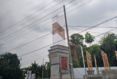 Aktivis Minta Audit Menyeluruh Proyek Tugu Rp 1 Miliar di Bandarkedungmulyo