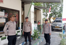 Polisi Ngawi Gelar Patroli, Wujudkan Kamtibmas Kondusif di Geneng