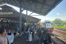 Arus Kedatangan Penumpang Mulai Meningkat, 1.686 Orang Tiba di Stasiun Bojonegoro