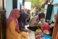 Polres Pasuruan Berikan Santunan dan Dukungan Moril Keluarga Korban Laka Kereta Api di Beji