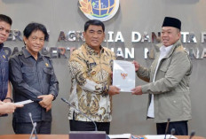 Menteri Nusron Serahkan Persub RTRW Sulawesi Utara, Minta Kabupaten Kota Segera Menyesuaikan