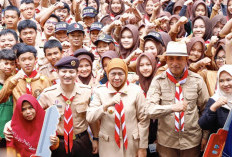 Peringatan Hari Pramuka, Khofifah Titip Misi Swasembada Pangan ke Generasi Muda