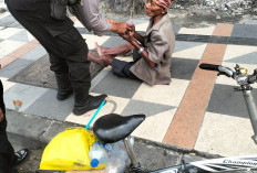 Momen Ramadan, Kapolsek Pabean Cantikan Turun Langsung Bagikan Ratusan Takjil di Kawasan Stasiun Kota
