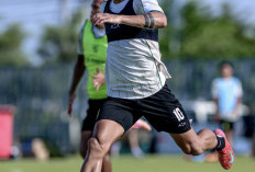 Didera Badai Cedera, Persebaya Berpacu dengan Waktu Jelang Laga Krusial Kontra Persita