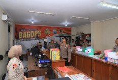 Wakapolres Kediri Kota Awasi Gerakan ASRI, 1 Jam Awal Resik Jadi Budaya Kerja Baru