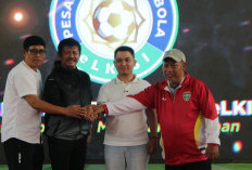 Gus Barra Resmikan Pesantren Sepak Bola eLKISI di Mojokerto