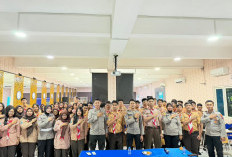 Polres Pelabuhan Tanjung Perak Edukasi Pelajar SMA Barunawati agar Cerdas dan Aman Gunakan AI