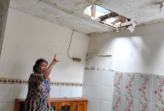 Kronologi 2 Balita Tertimpa Reruntuhan Atap Rumah Ambrol di Kupang Krajan Kidul