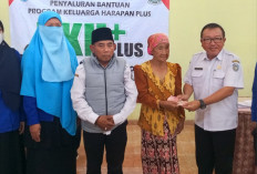 Dinsos Situbondo Salurkan PKH Plus Tahap Tiga untuk 1.329 Lansia