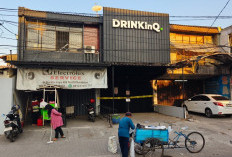 Nyamar Jadi Pembeli, Satpol PP Kota Surabaya Segel Outlet DrinkinQ di Barata Jaya