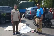  Tabrak Belakang Truk di Rangkah Surabaya, Penumpang Motor Tewas
