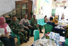 Sinergi TNI-Polri dan Nakes, Bhabinkamtibmas Polsek Bubutan Kawal Posyandu Keluarga dan Sosialisasi Kamtibmas