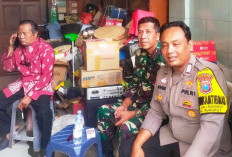 Waspada Cuaca Ekstrem dan Curanmor, Bhabinkamtibmas Polsek Rungkut Sambangi Warga Kalirungkut Surabaya