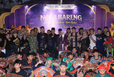 HUT Jembatan Lama Kediri Ke-157, Wakapolres Kediri Kota Ikuti Mlaku Bareng Bersama Wali Kota