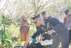Hari Bhayangkara Ke-80, Polresta Malang Kota Ziarah ke Makam Korban Kanjuruhan