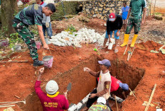 Satgas TMMD Perkuat Sanitasi Masjid Lewat Pembangunan Septic Tank