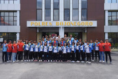 Kapolres Bojonegoro Lepas Tim Bola Voli U-18 Berlaga di Kejurprov Jatim