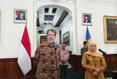 Khofifah Terima Dubes Swedia, Bahas Peluang Investasi dan Pengembangan Transportasi Modern