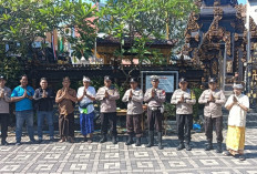 Polsek Sukomanunggal Kawal Khidmatnya Upacara Tawur Agung di Pura Ponco Sono Giri