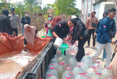 PIJP Gelar ''Peduli Krisis Air Bersih'' di Pademawu dan Tlanakan, Aksi Nyata Insan Pers Bantu Warga Kekeringan