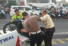 Diduga Sopir Ngantuk, Truk Tabrak Tiga Motor di Simpang Lima Tugu Pendekar Madiun, Satu Tewas