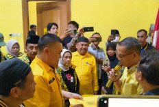 Tiga Bacalon Ketua Golkar Kota Malang Kembalikan Berkas Pendaftaran