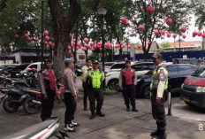 Jaga Kondusivitas Akhir Pekan, Polsek Lakarsantri Gelar Patroli Kota Presisi di Kawasan G Walk