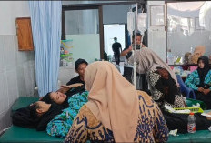  Puluhan Siswa SMPN 1 Kabuh Dilarikan ke Puskesmas, Diduga Keracunan MBG