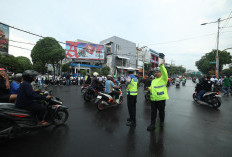 Polda Jatim Apresiasi Buruh dan Mahasiswa pada Peringatan May Day 2026 Berlangsung Damai di Surabaya