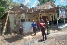 Diterjang Puting Beliung, 14 Rumah Warga Mlandingan Situbondo Rusak