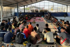 Tragedi Kebakaran PT SPS Lamongan, Karyawan Gelar Doa Bersama untuk 5 Korban Tewas