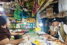 Dirut Bulog Tinjau Harga Pangan Usai Lebaran di Pasar Wonokromo: Mayoritas Komoditas Stabil 