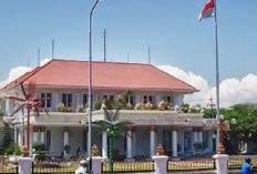 Gelar Doa Keselamatan Jatim dan Turun Hujan, Gubenur Bersama 60 Hafizah Baca Yasin dan Khataman Alquran