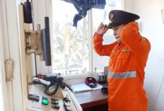 Aksi Heroik Petugas PJL di Pasuruan Viral, Selamatkan Warga yang Hendak Bunuh Diri di Rel KA