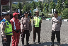 Patroli Sasar SPBU HR Muhammad Surabaya, Polsek Sukomanunggal Pastikan Stok BBM Aman  