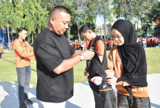 Kawal Keakuratan Data, Bupati Yusuf Rio Sumpahi Ratusan Petugas Sensus