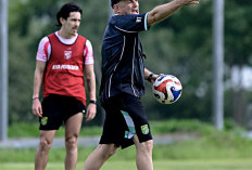 Dihantam Badai Cedera, Bernardo Tavares Desak Perombakan Departemen Medis dan Fasilitas Persebaya