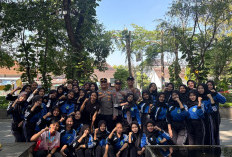 Satbinmas Polres Kediri Kota Edukasi Pelajar SMKN 2 Cegah Kenakalan Remaja