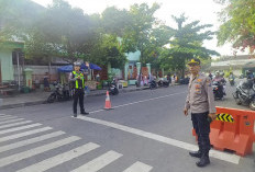 Polisi Bersama Masyarakat, Polres Ngawi dan Polsek Jajaran Rutin Gelar Penampilan Pagi di Jalan Raya