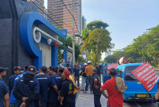 Ratusan Sopir Angkot Malang Tolak Trans Jatim Koridor 2, Gelar Aksi di Dishub Jatim