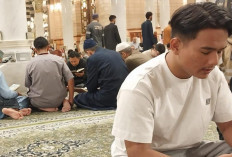 Nyantri Kilat di Masjid Nabawi, Berburu Berkah Lewat Tartil Al-Qur'an