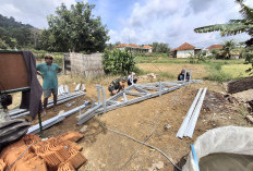Kado Jelang Idulfitri, Pembangunan RTLH di Desa Mandala Capai Tahap Akhir