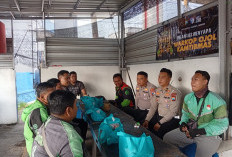 Merajut Kasih di Jalanan, Polisi dan Ojek Online Jember Duduk Bersama dalam Kehangatan