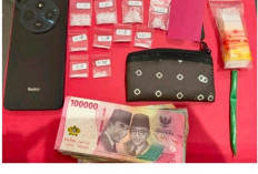  Polres Pasuruan Ringkus Pengedar Sabu di Lumbang, 10 Paket Disimpan di Ikatan Gorden