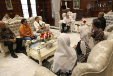 Gandeng ABP-PTSI Jatim, Wali Kota Eri Pastikan Warga Miskin Bisa Kuliah Gratis di Kampus Swasta