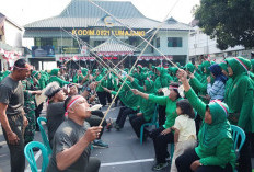 Lomba Mancing Makan Kerupuk Semarakkan HUT Ke-81 RI di Makodim 0821 Lumajang