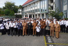 Resmi Jadi ASN, 1.233 Pegawai Pemkot Batu Terima SK PPPK Paruh Waktu