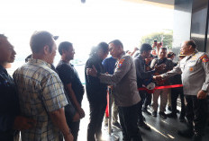 Senyum dan Tawa Irjen Pol Dekananto saat Bertemu Wartawan, Lepas Rindu Lama di Jawa Timur
