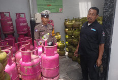 Pantau Stok LPG di Pandugo, Polsek Rungkut Pastikan Distribusi Gas Subsidi Tepat Sasaran dan Bebas Penimbunan