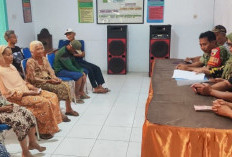 Babinsa Sawaran Lulon Dampingi Penyaluran BLT Dana Desa Rp900 Ribu untuk 10 KPM di Lumajang